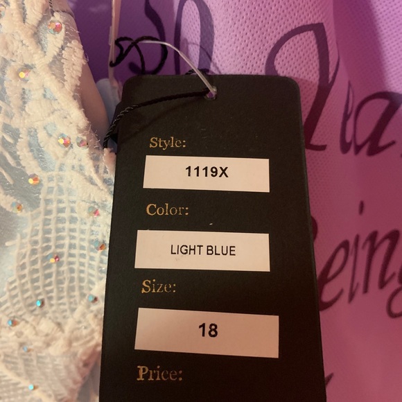 Prom Dress - Picture 6 of 7